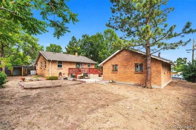 11940 W Independence Avenue Golden, CO 80401