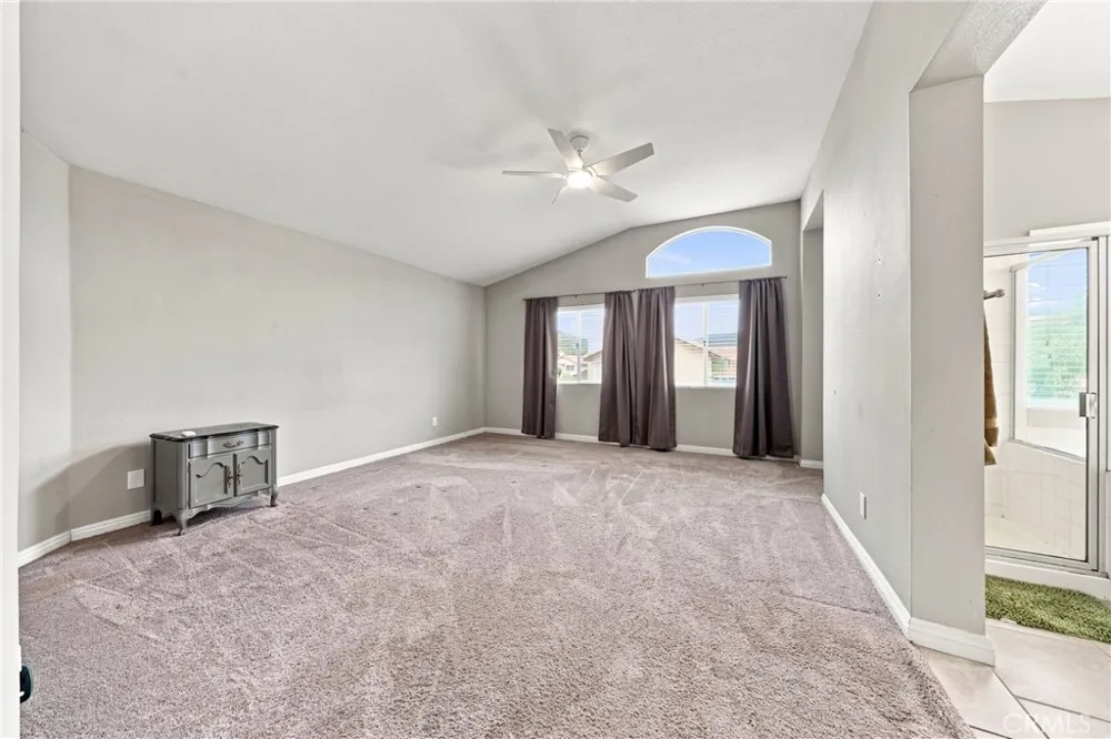 34982 Summerwood Yucaipa, CA 92399