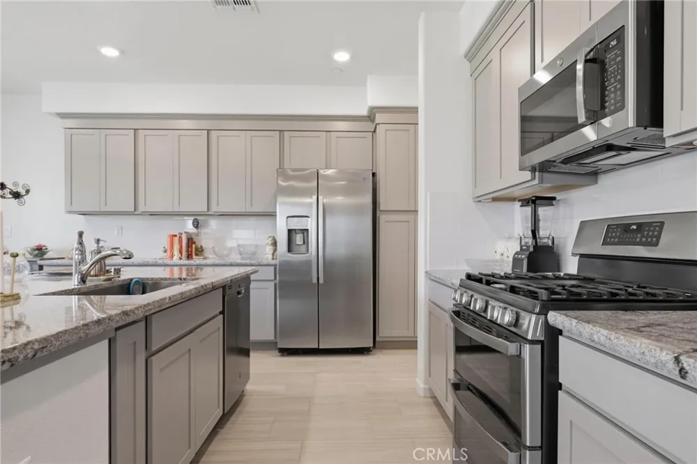 1187 Sugarstick Plumas Lake, CA 95961
