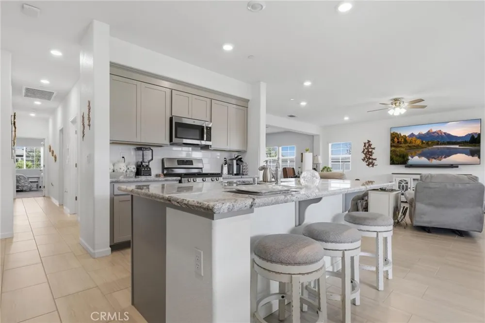 1187 Sugarstick Plumas Lake, CA 95961
