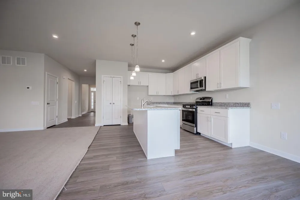 446 BELLFLOWER WAY #PEMBROOK PLAN Townsend, DE 19734
