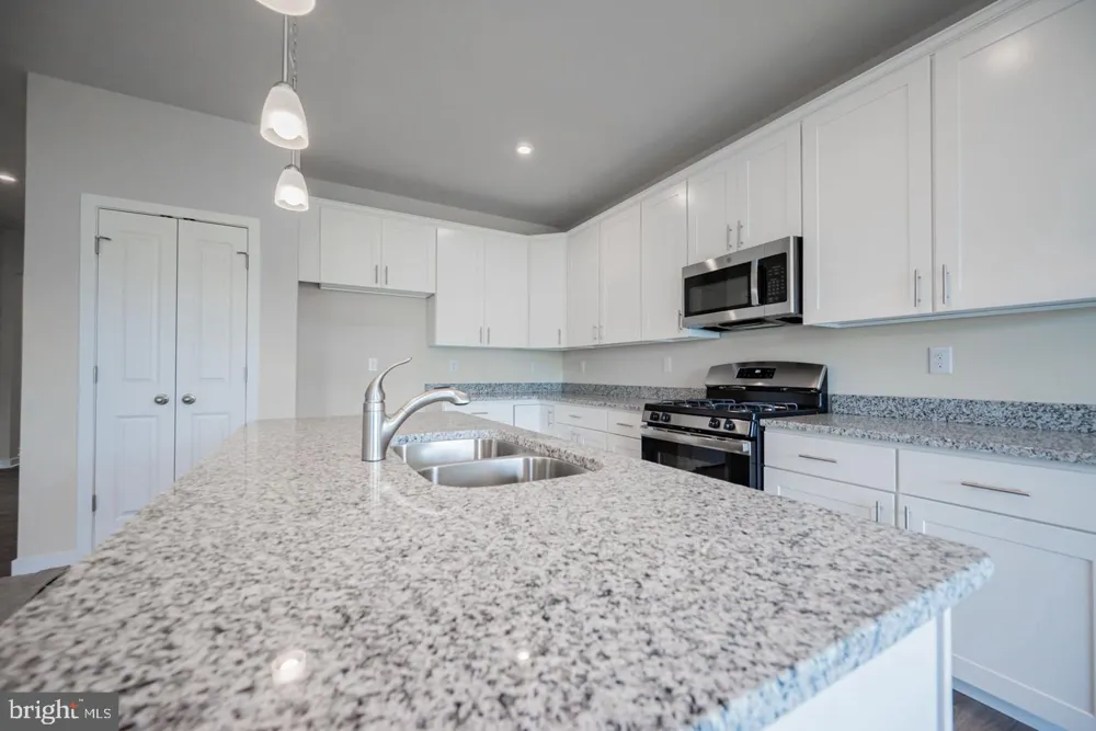 446 BELLFLOWER WAY #PEMBROOK PLAN Townsend, DE 19734