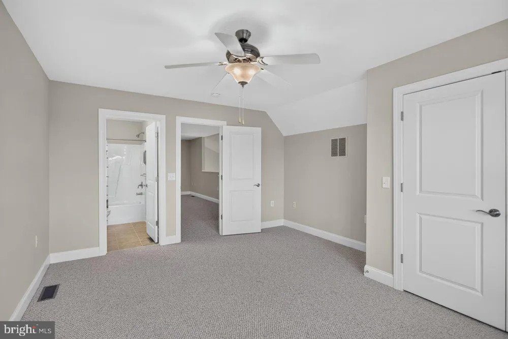 1744 HERITAGE ESTATES CIRCLE Harrisonburg, VA 22801