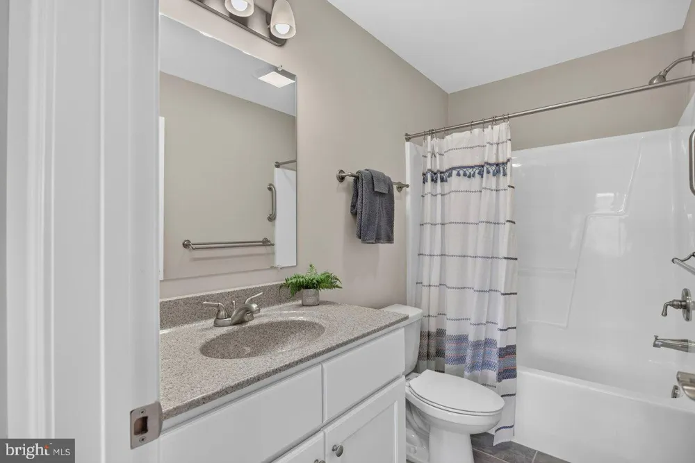 1744 HERITAGE ESTATES CIRCLE Harrisonburg, VA 22801
