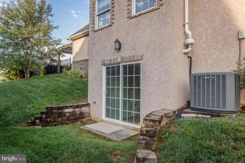 1744 HERITAGE ESTATES CIRCLE Harrisonburg, VA 22801