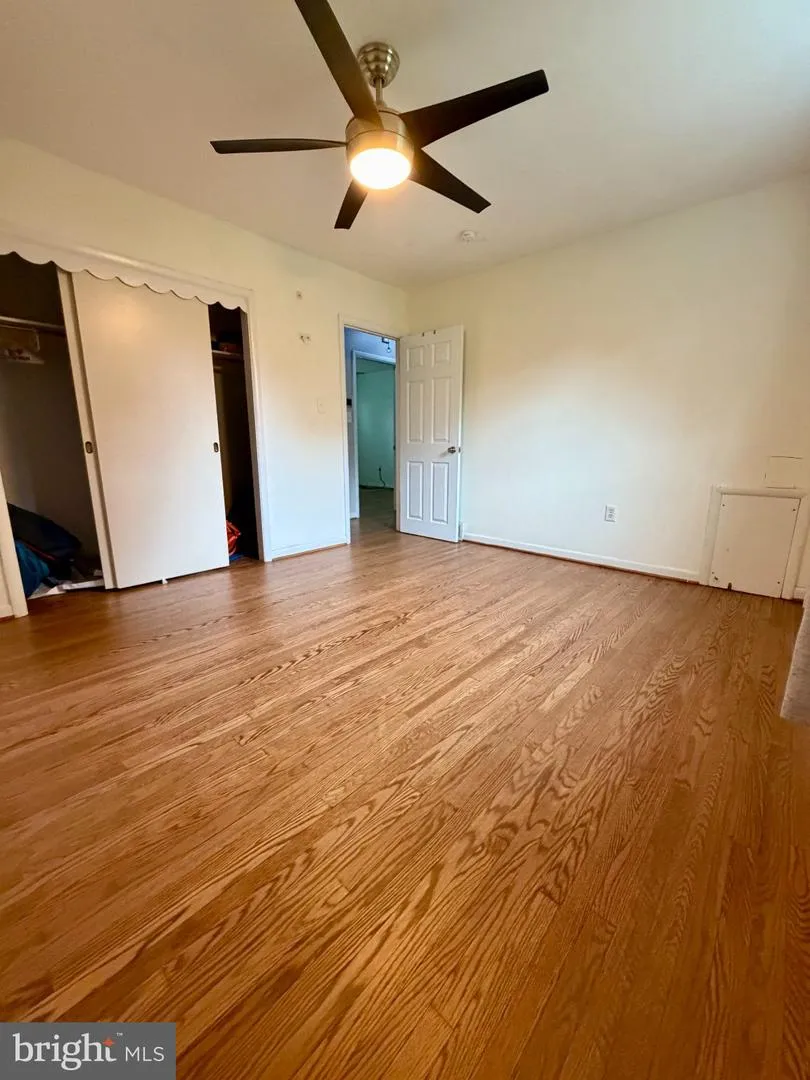 300 WINDING WAY Glenside, PA 19038
