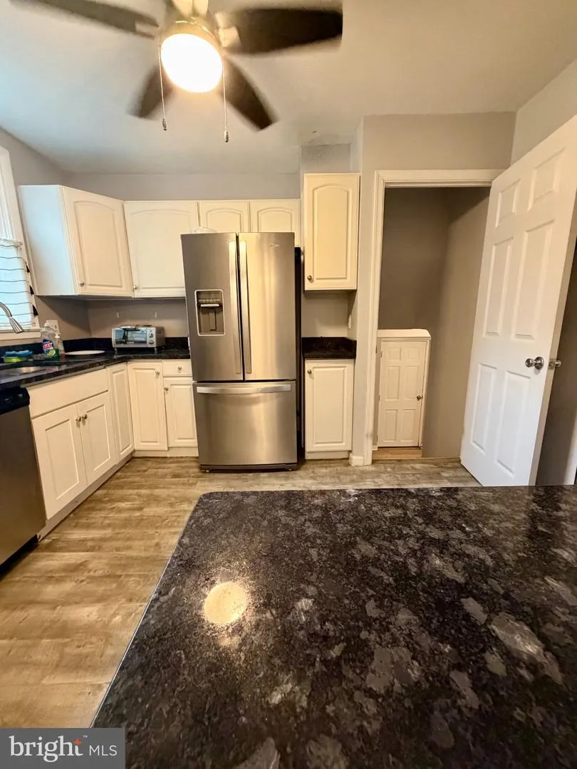 300 WINDING WAY Glenside, PA 19038