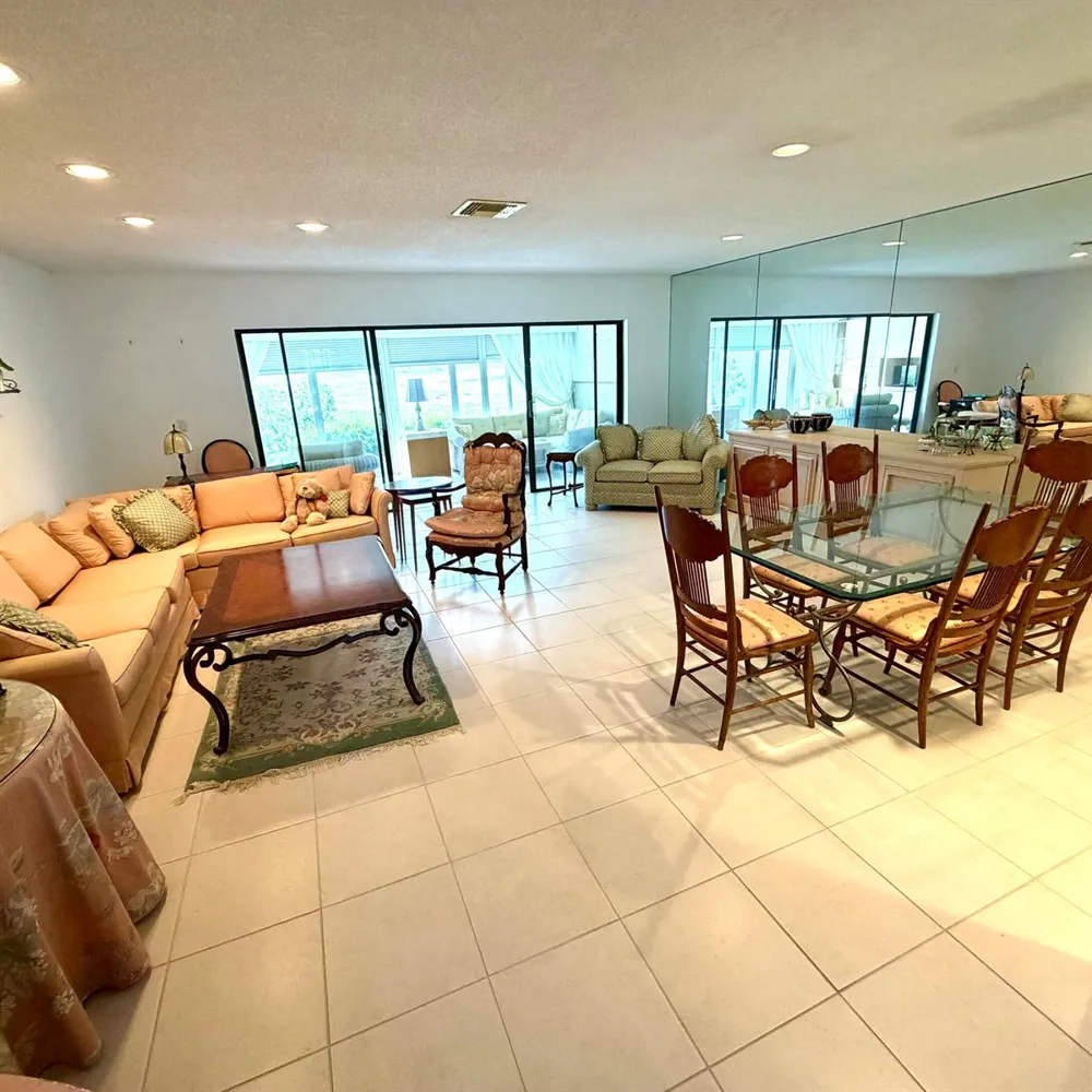 28 SOUTHPORT LANE #B Boynton Beach, FL 33436