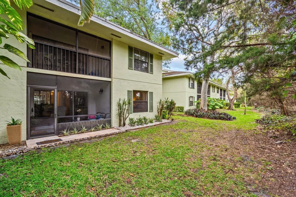 2001 Sabal Ridge Court #A Palm Beach Gardens, FL 33418