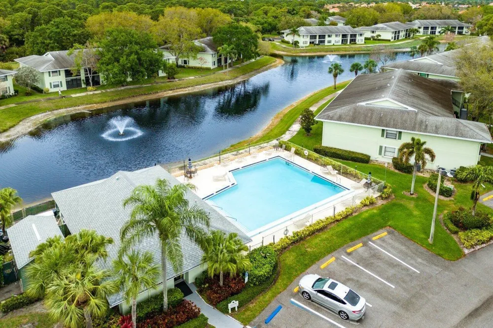 2001 Sabal Ridge Court #A Palm Beach Gardens, FL 33418