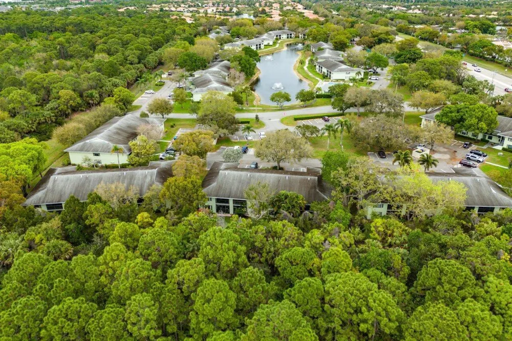 2001 Sabal Ridge Court #A Palm Beach Gardens, FL 33418