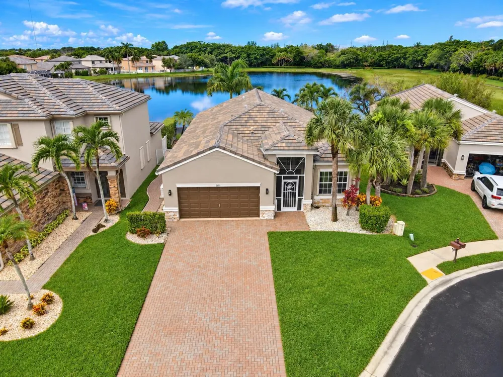 5691 Saddle Trail Lane Lake Worth, FL 33449