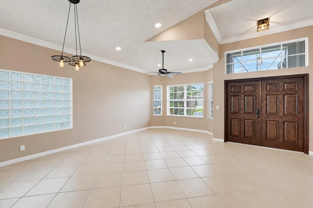 5691 Saddle Trail Lane Lake Worth, FL 33449