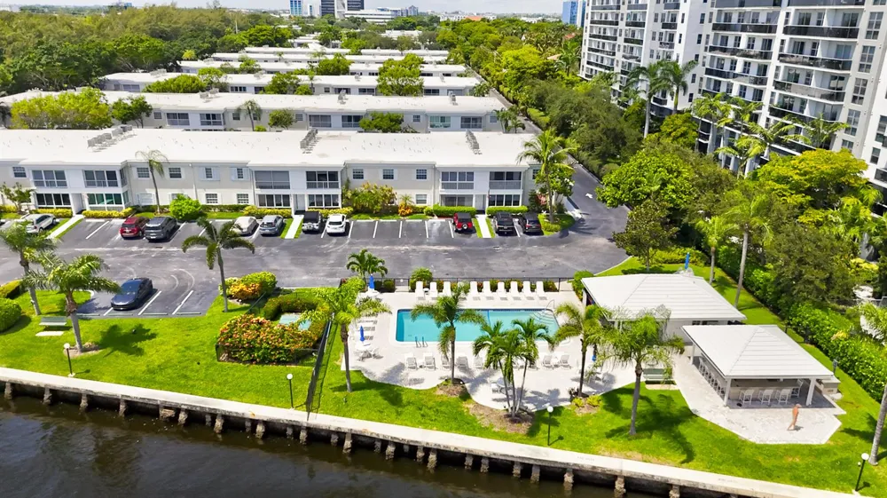 6207 BAY CLUB DRIVE #1 Fort Lauderdale, FL 33308