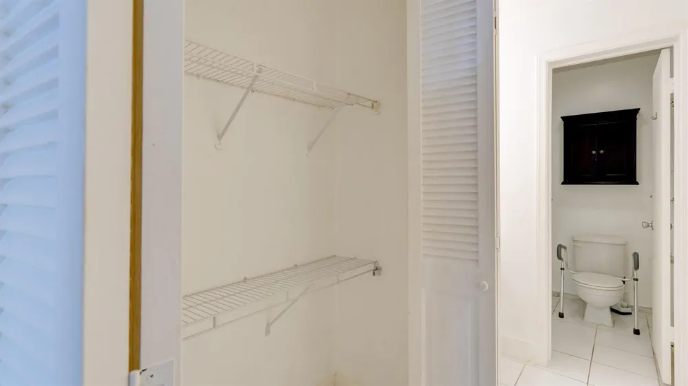 6207 BAY CLUB DRIVE #1 Fort Lauderdale, FL 33308