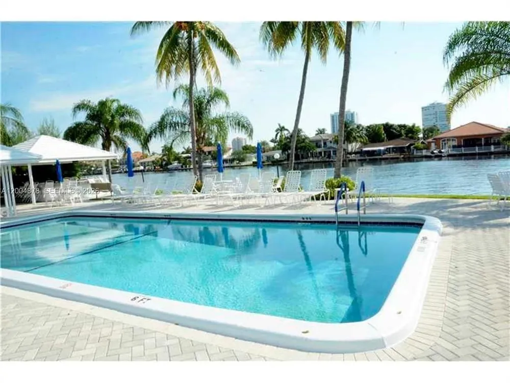 6207 BAY CLUB DRIVE #1 Fort Lauderdale, FL 33308