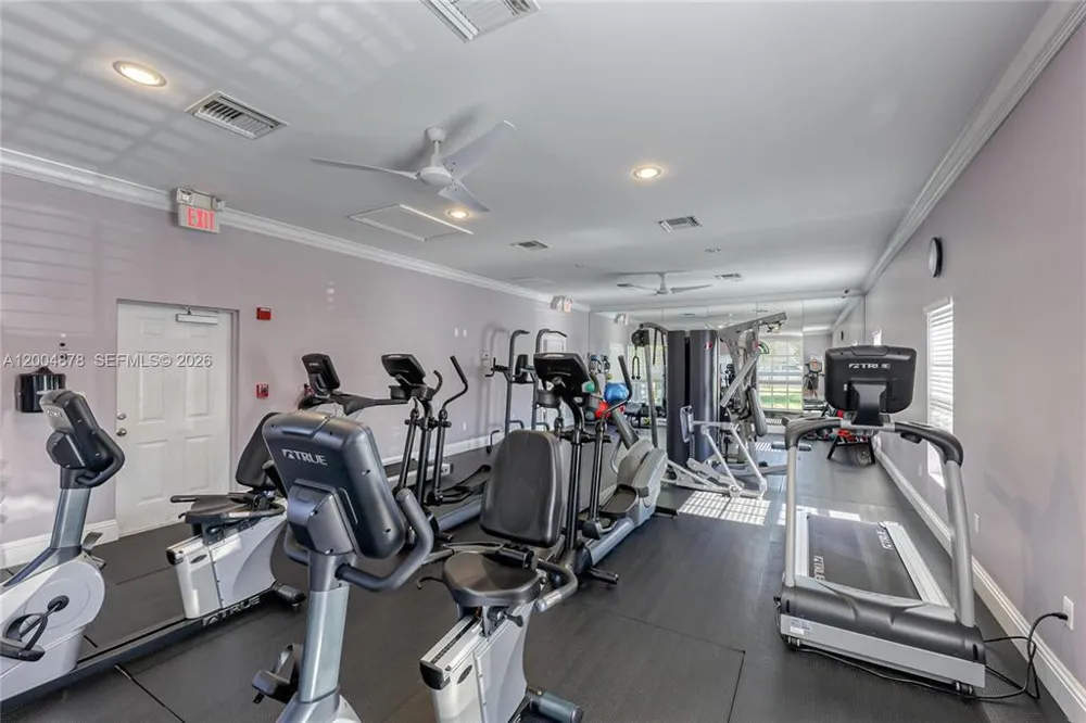 6207 BAY CLUB DRIVE #1 Fort Lauderdale, FL 33308