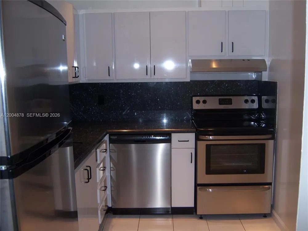 6207 BAY CLUB DRIVE #1 Fort Lauderdale, FL 33308