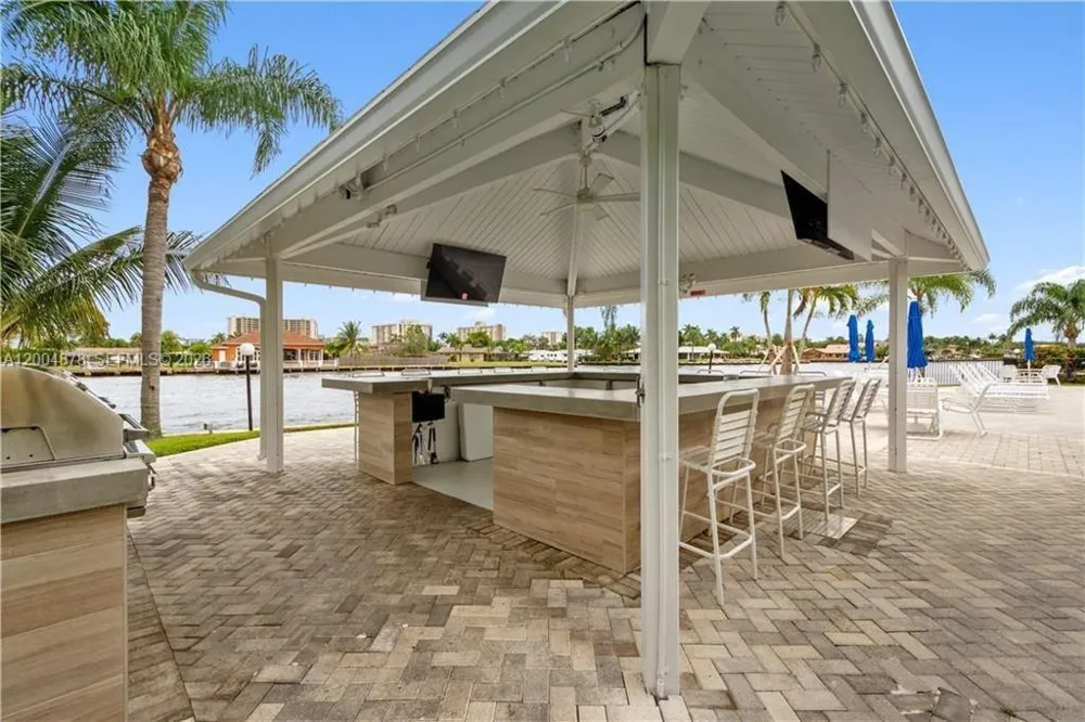 6207 BAY CLUB DRIVE #1 Fort Lauderdale, FL 33308
