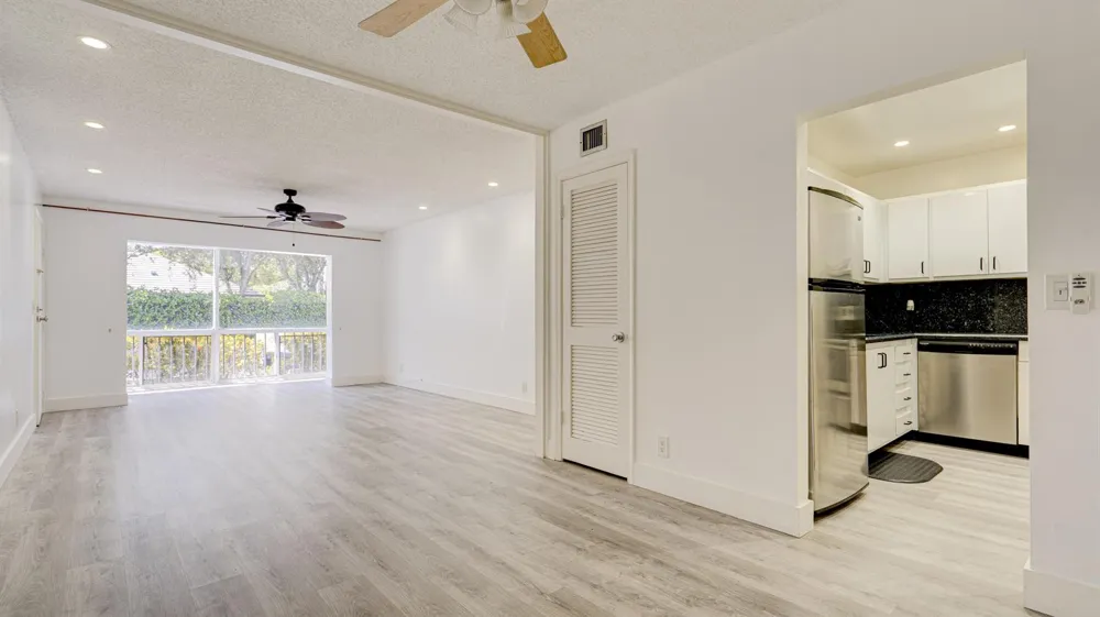 6207 BAY CLUB DRIVE #1 Fort Lauderdale, FL 33308