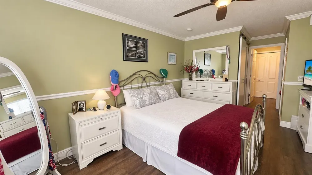 14 COLONIAL CLUB DRIVE #103 Boynton Beach, FL 33435