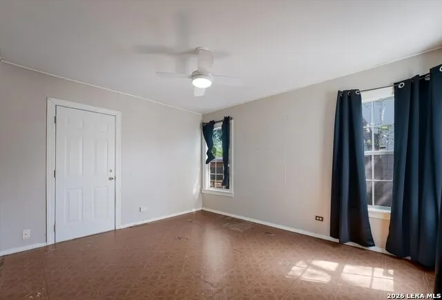 119 Rollins Ave San Antonio, TX 78228