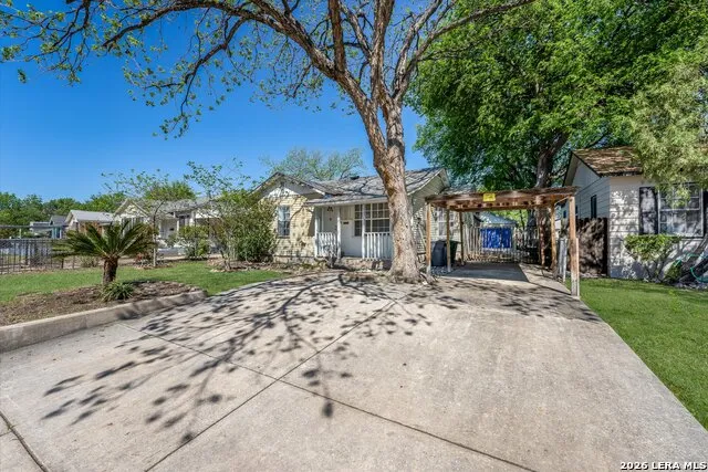119 Rollins Ave San Antonio, TX 78228