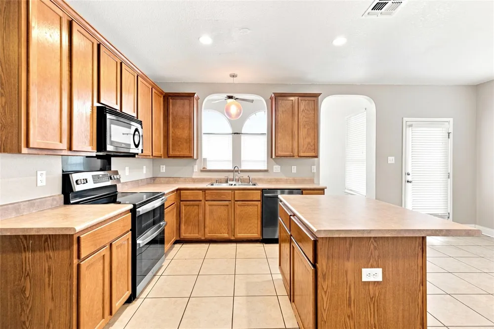 112 Firebird Run Cibolo, TX 78108