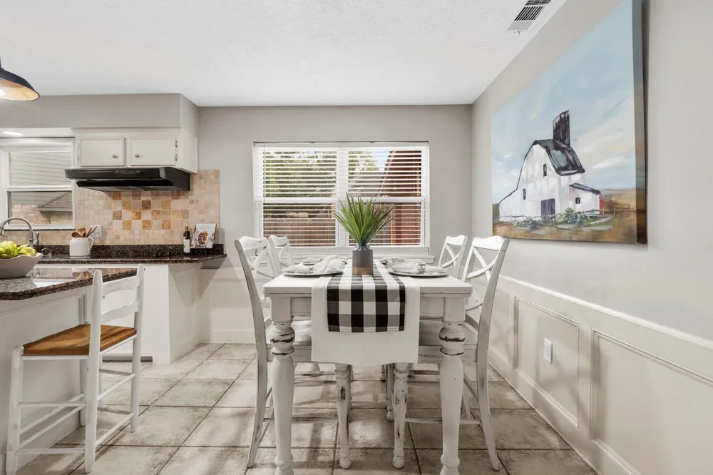 8206 Colonial Oaks Lane Spring, TX 77379