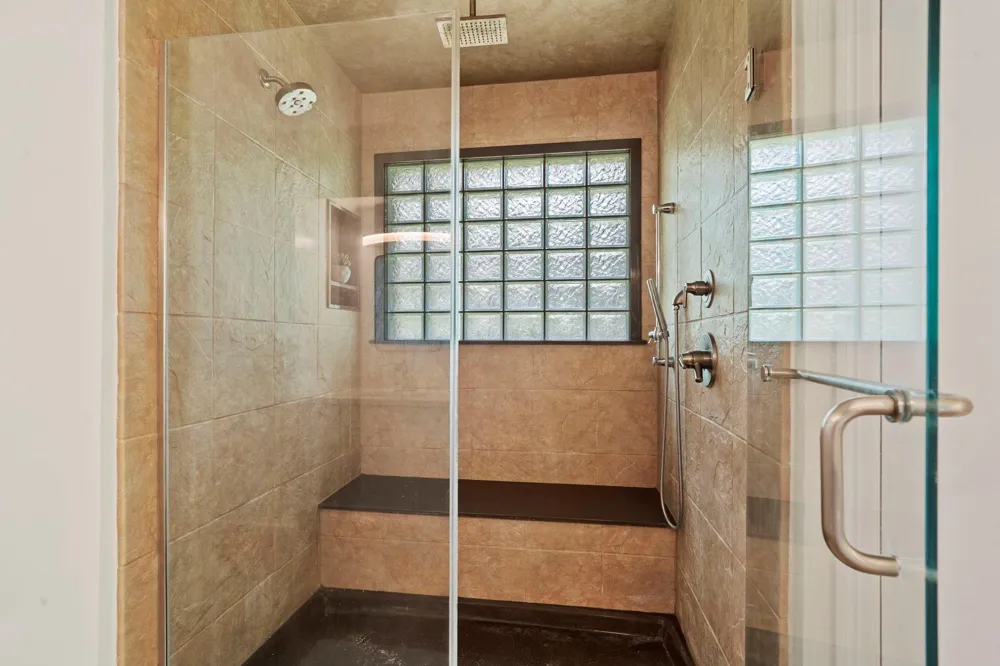 8206 Colonial Oaks Lane Spring, TX 77379