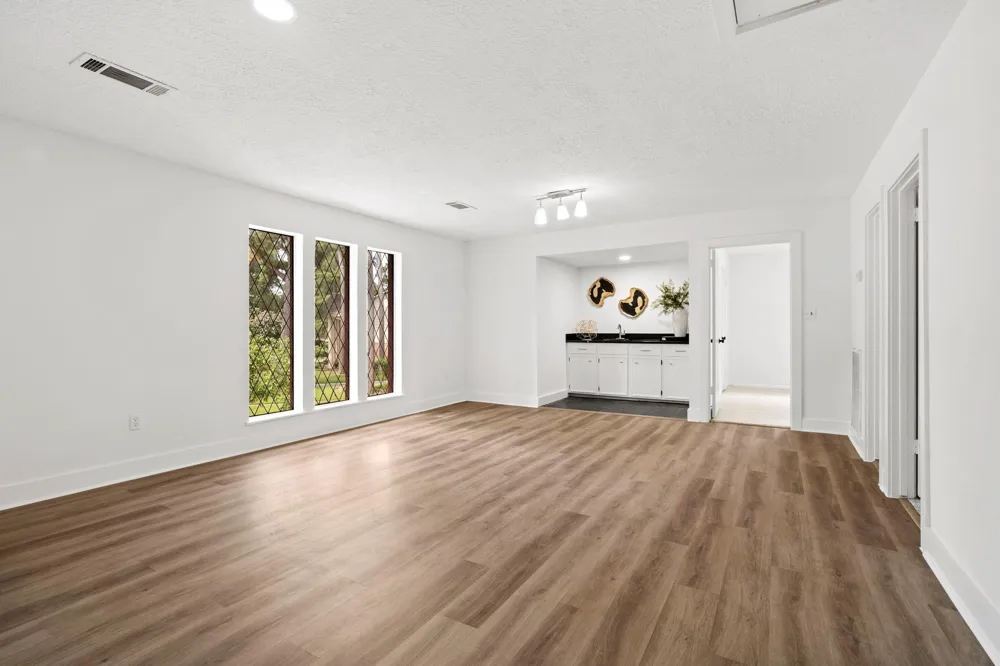 8206 Colonial Oaks Lane Spring, TX 77379