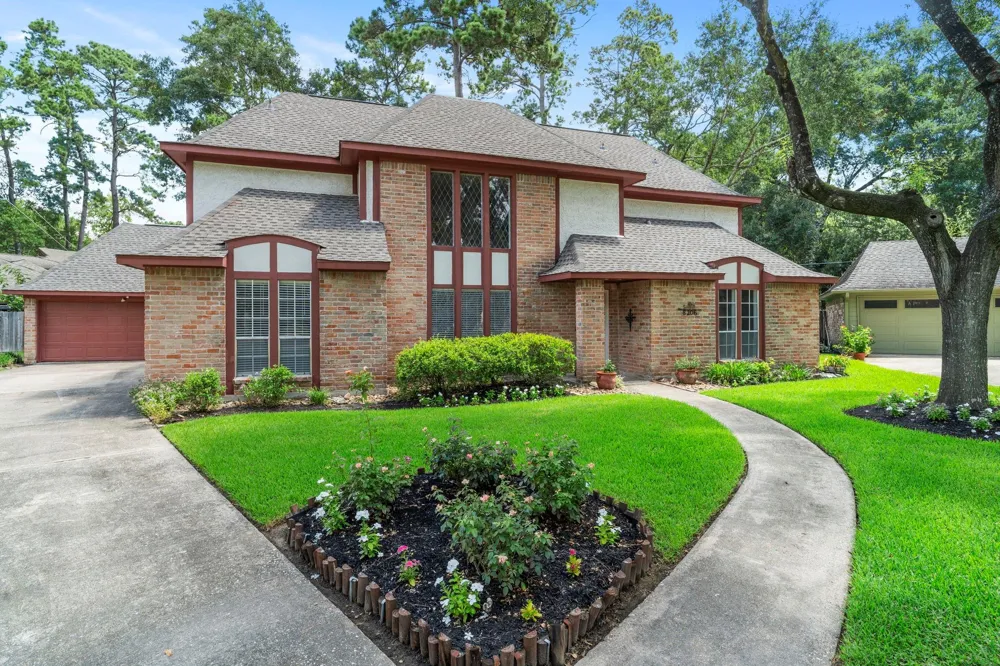 8206 Colonial Oaks Lane Spring, TX 77379