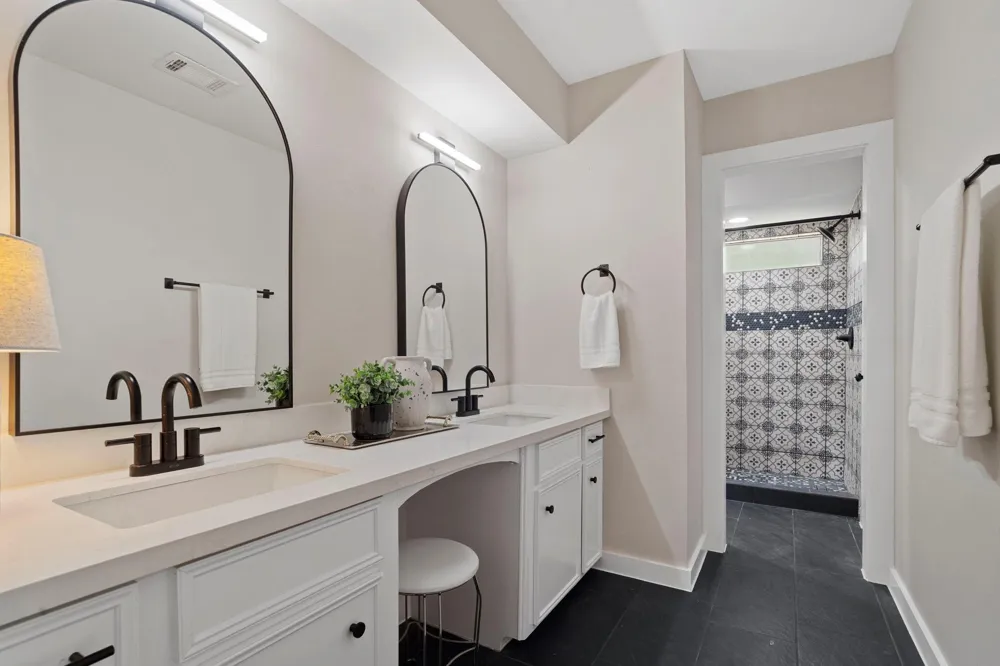 8206 Colonial Oaks Lane Spring, TX 77379