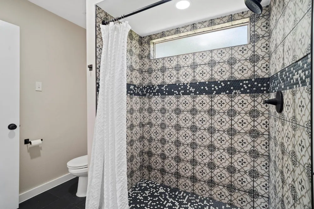 8206 Colonial Oaks Lane Spring, TX 77379