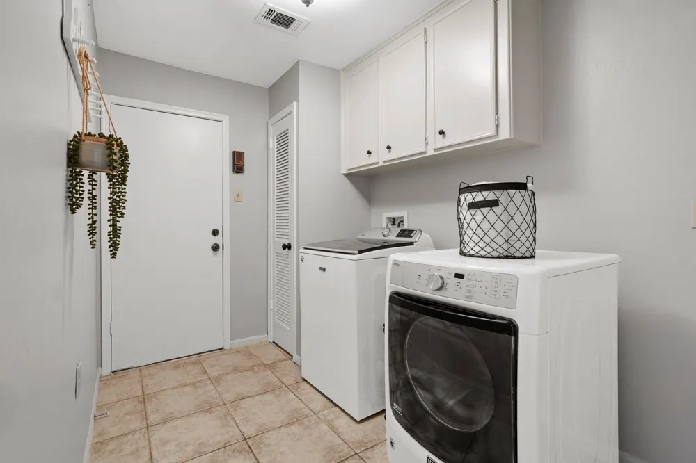 8206 Colonial Oaks Lane Spring, TX 77379