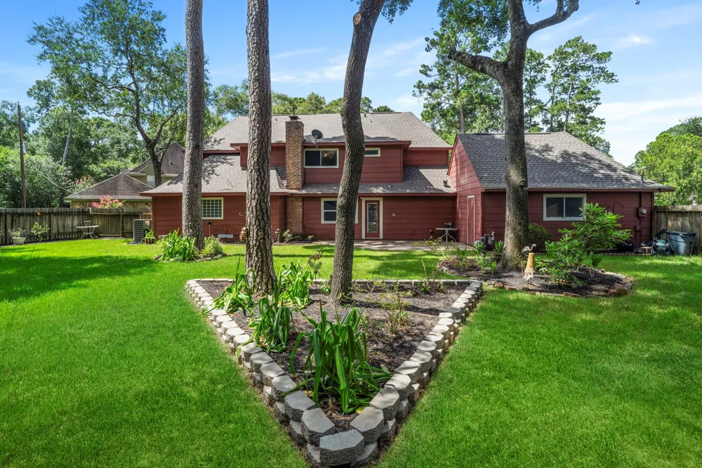 8206 Colonial Oaks Lane Spring, TX 77379