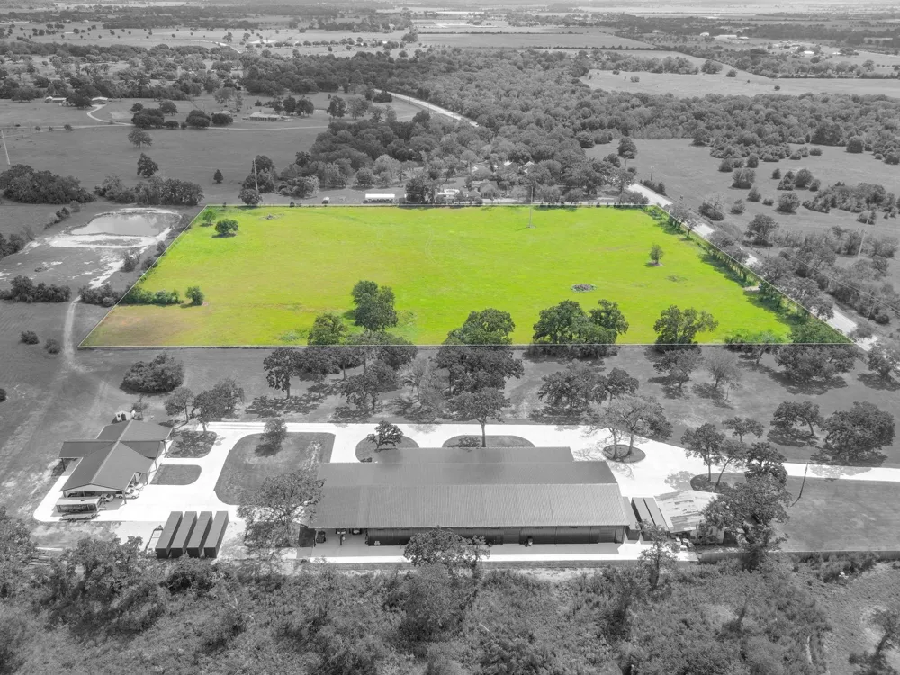 35678 Fm 1488 Hempstead, TX 77445