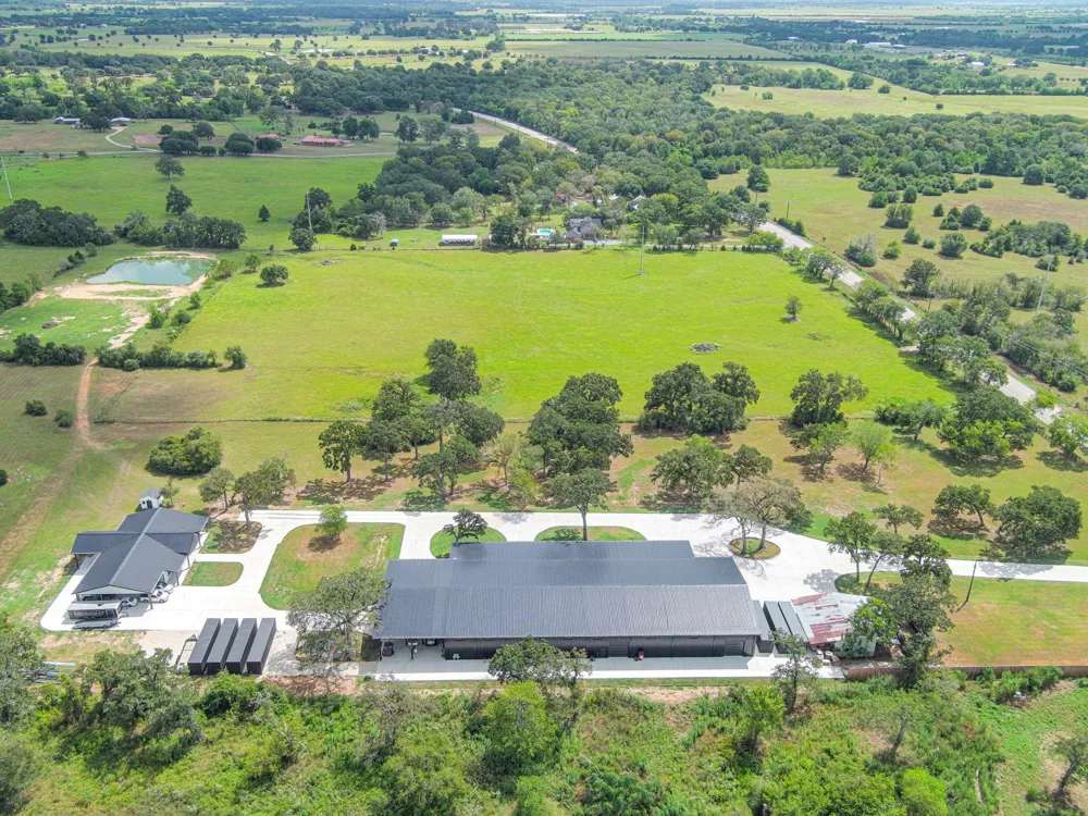 35678 Fm 1488 Hempstead, TX 77445