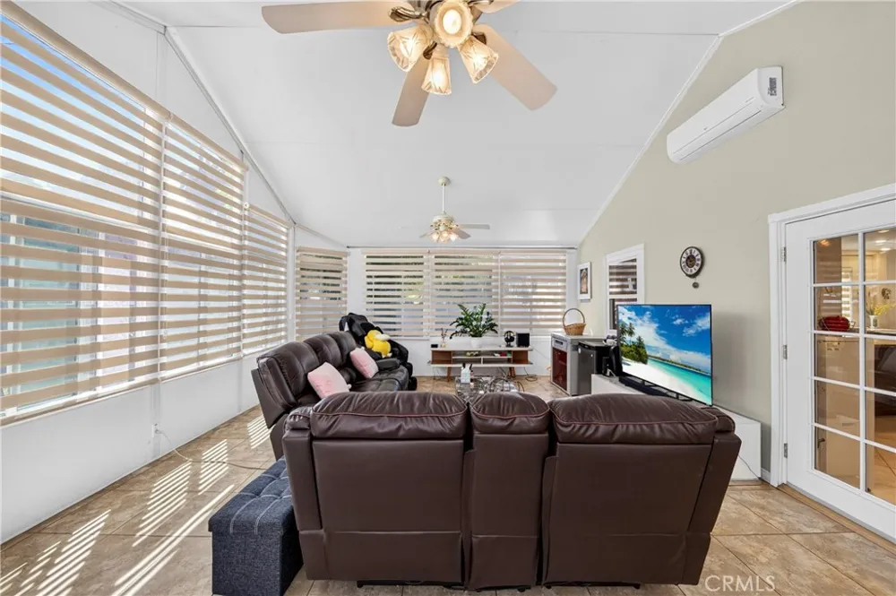 800 Arroyo Fullerton, CA 92833