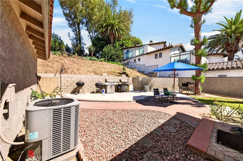 800 Arroyo Fullerton, CA 92833