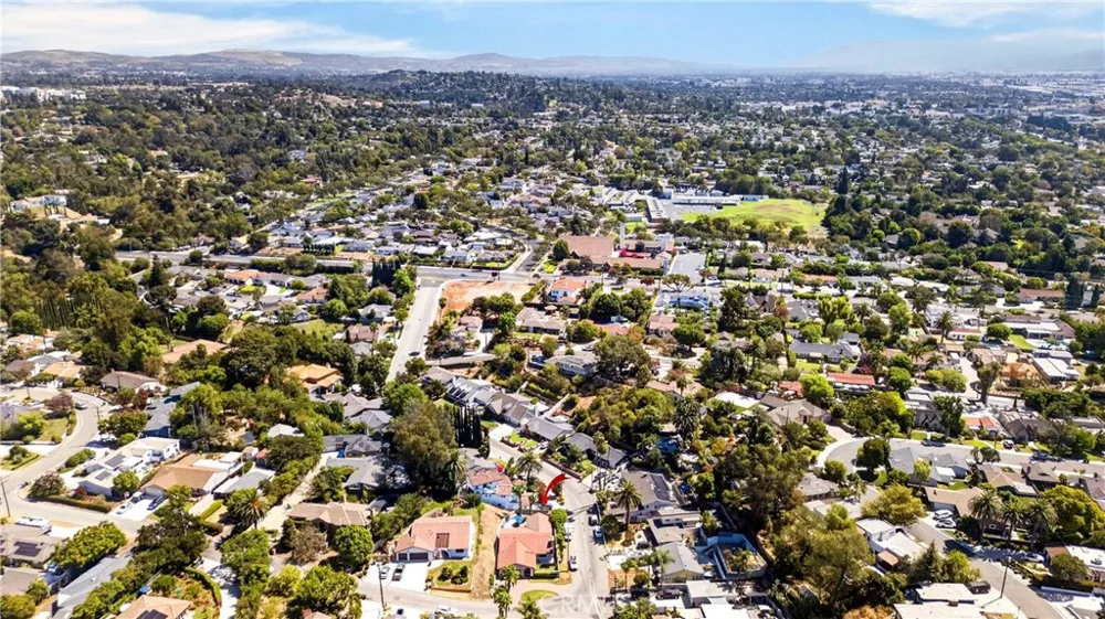 800 Arroyo Fullerton, CA 92833