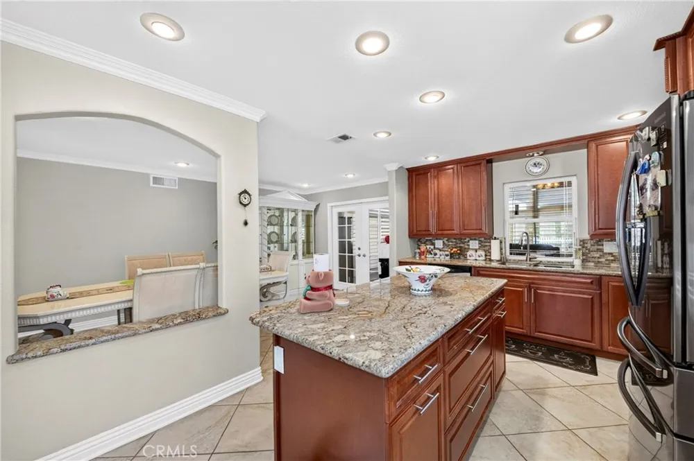 800 Arroyo Fullerton, CA 92833