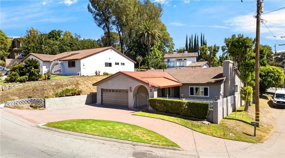 800 Arroyo Fullerton, CA 92833