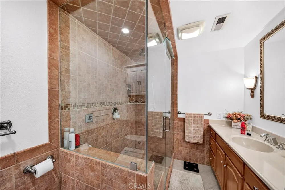 800 Arroyo Fullerton, CA 92833