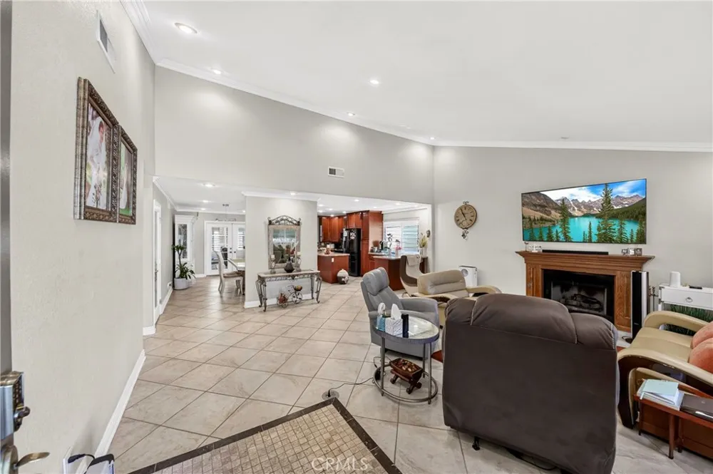 800 Arroyo Fullerton, CA 92833