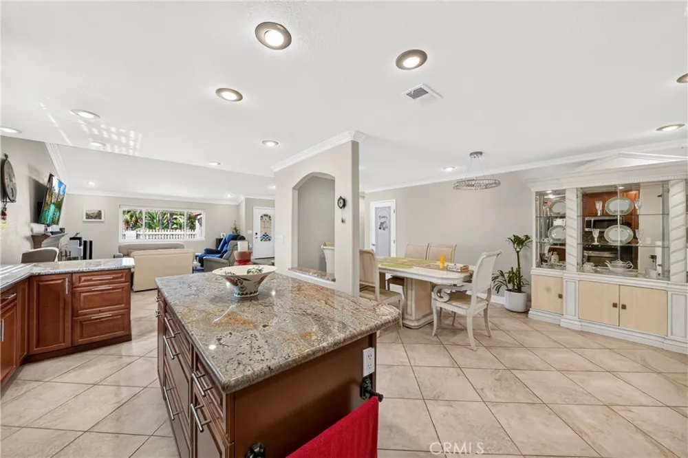 800 Arroyo Fullerton, CA 92833