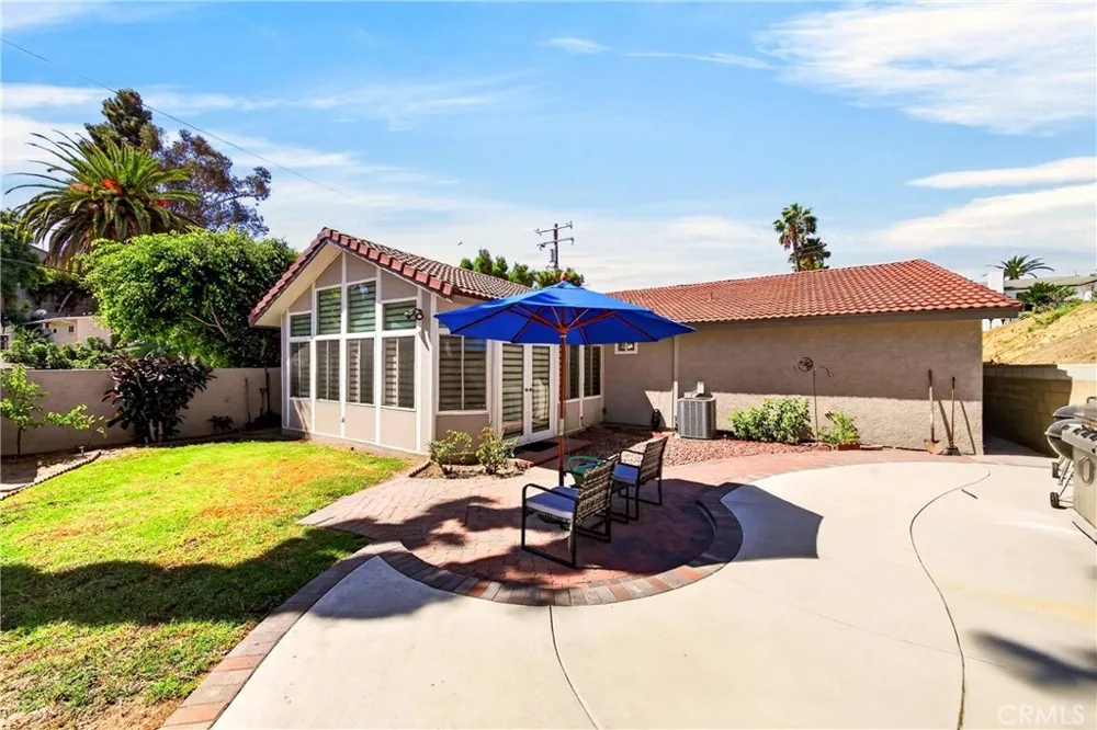 800 Arroyo Fullerton, CA 92833