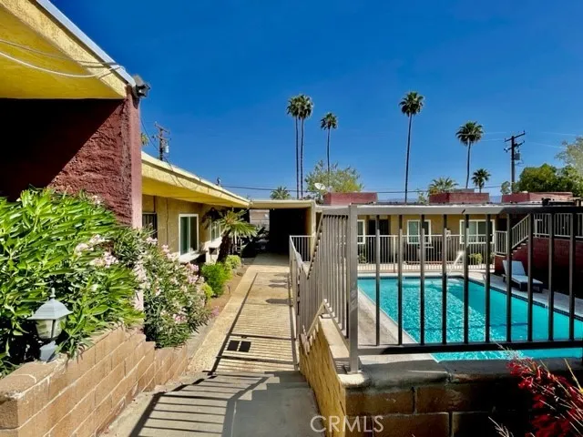 68460 Kings Road #1 Cathedral City, CA 92234