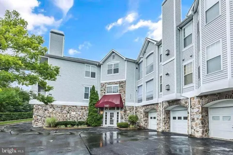 7420 HINDON CIRCLE #102