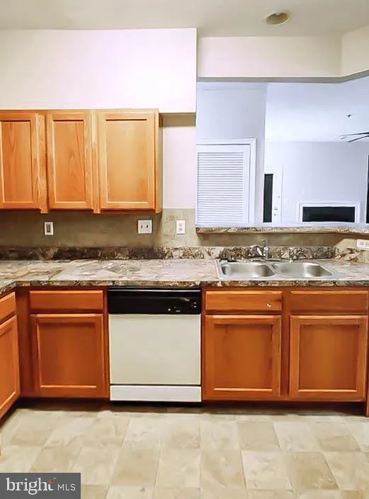 7420 HINDON CIRCLE #102 Windsor Mill, MD 21244